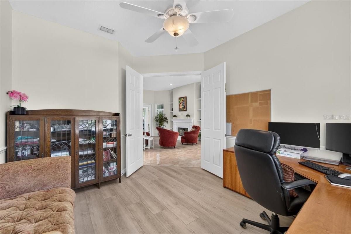 5603 EAGLEGLEN PL — photo 35
