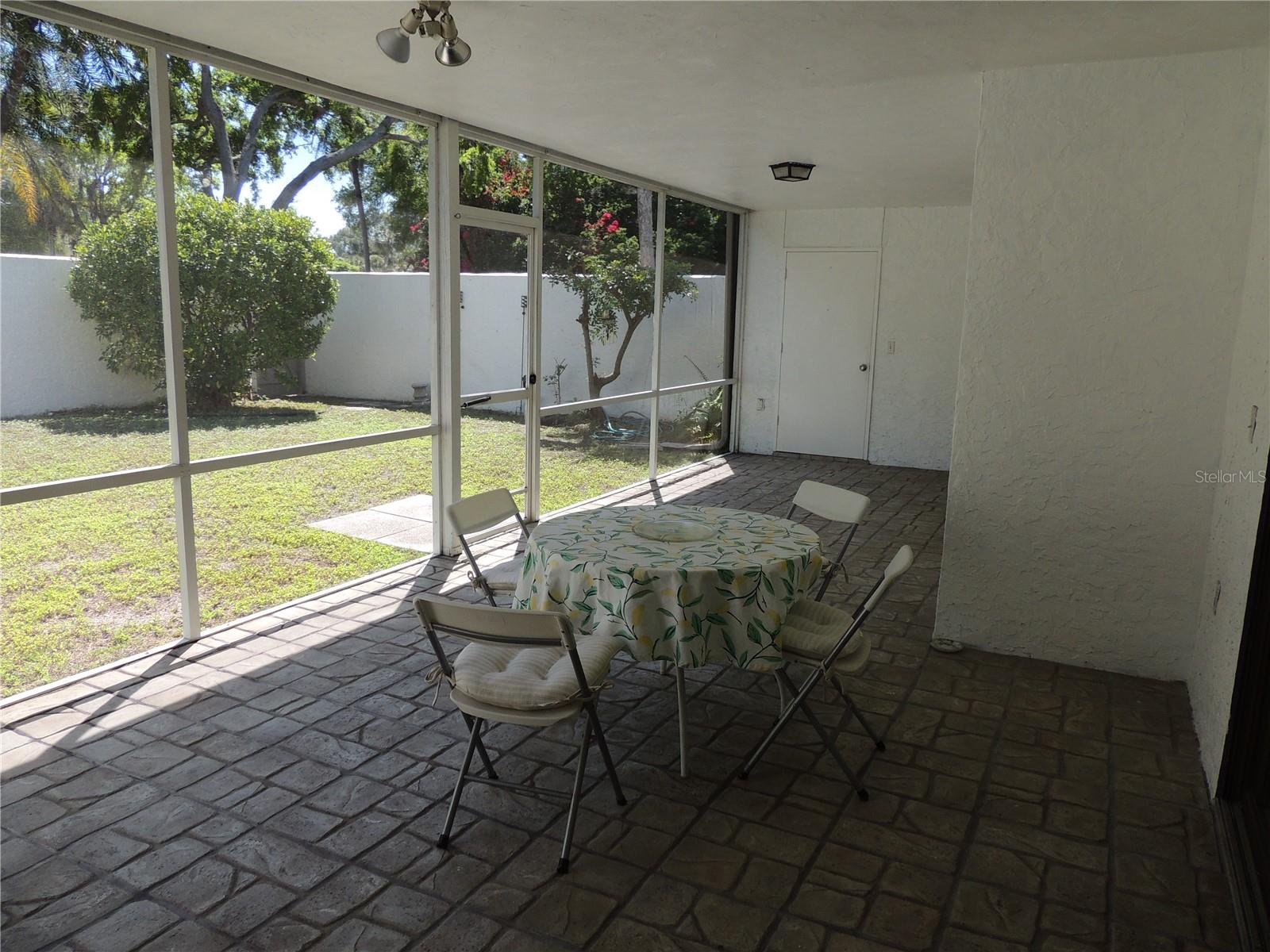 324 TIMBERLAKE DR #324 — photo 22