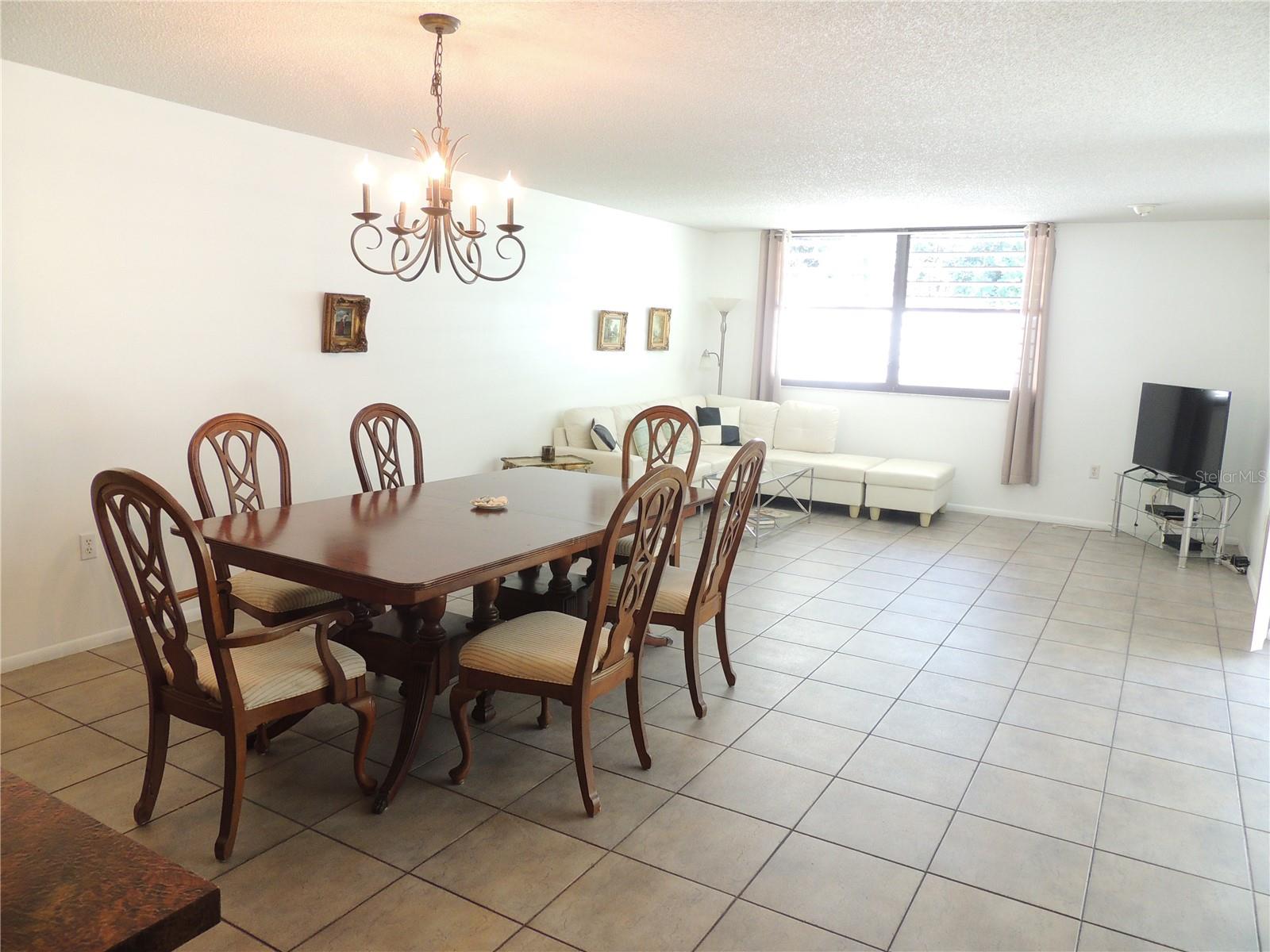 324 TIMBERLAKE DR #324 — photo 5