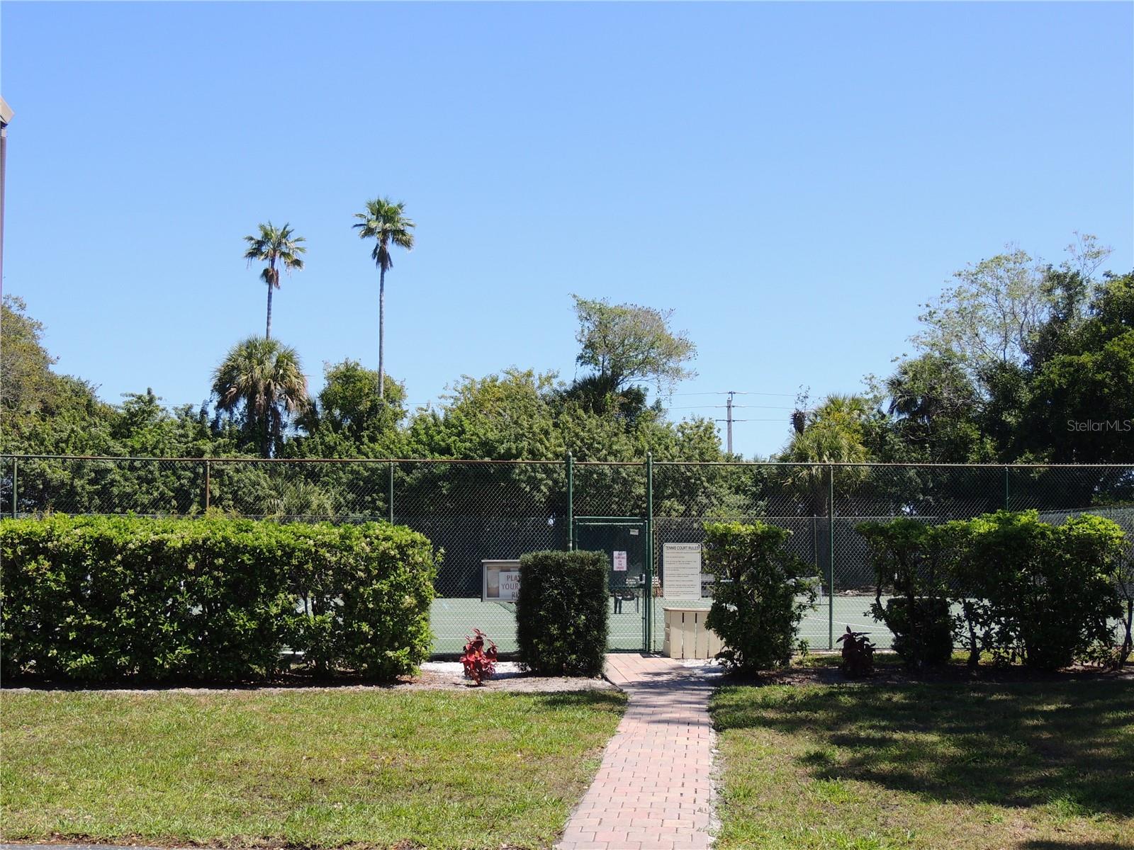 324 TIMBERLAKE DR #324 — photo 31