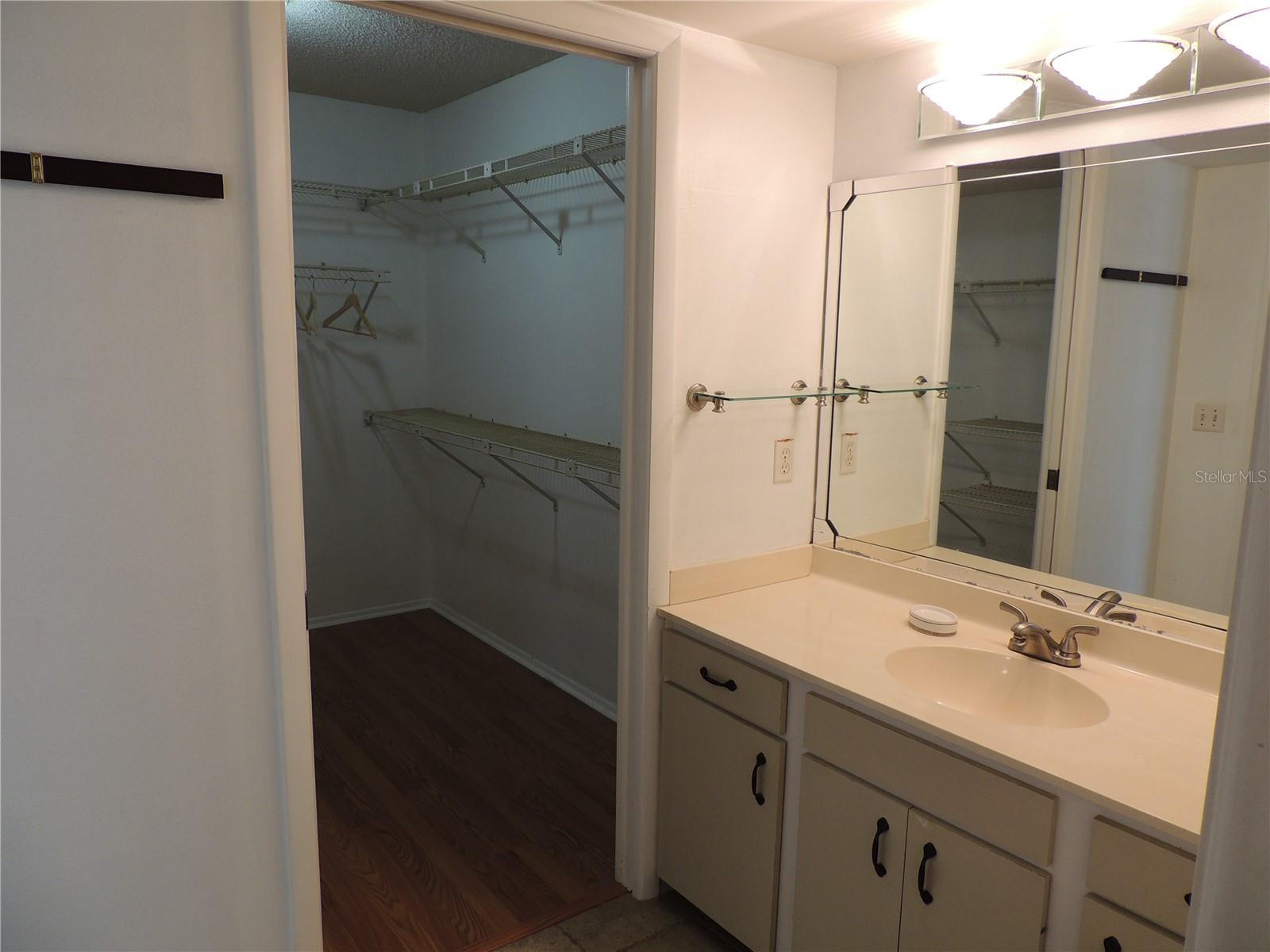 324 TIMBERLAKE DR #324 — photo 15