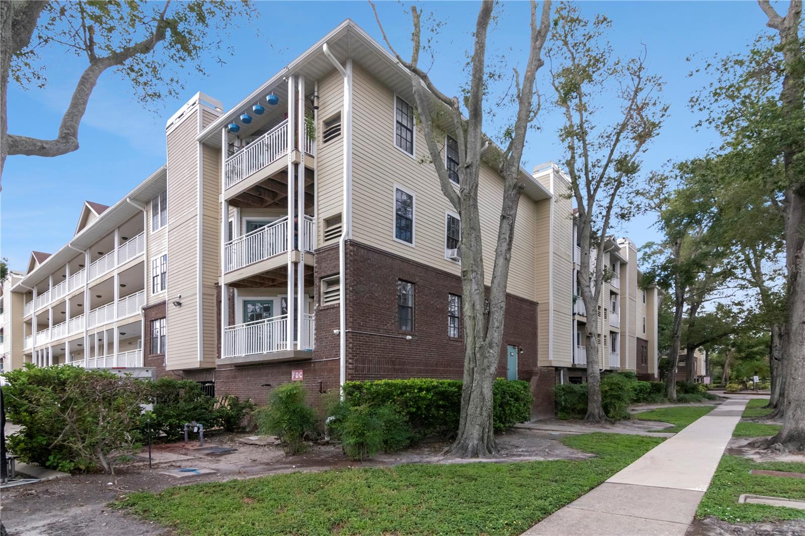 1000 W HORATIO ST #226 — photo 2