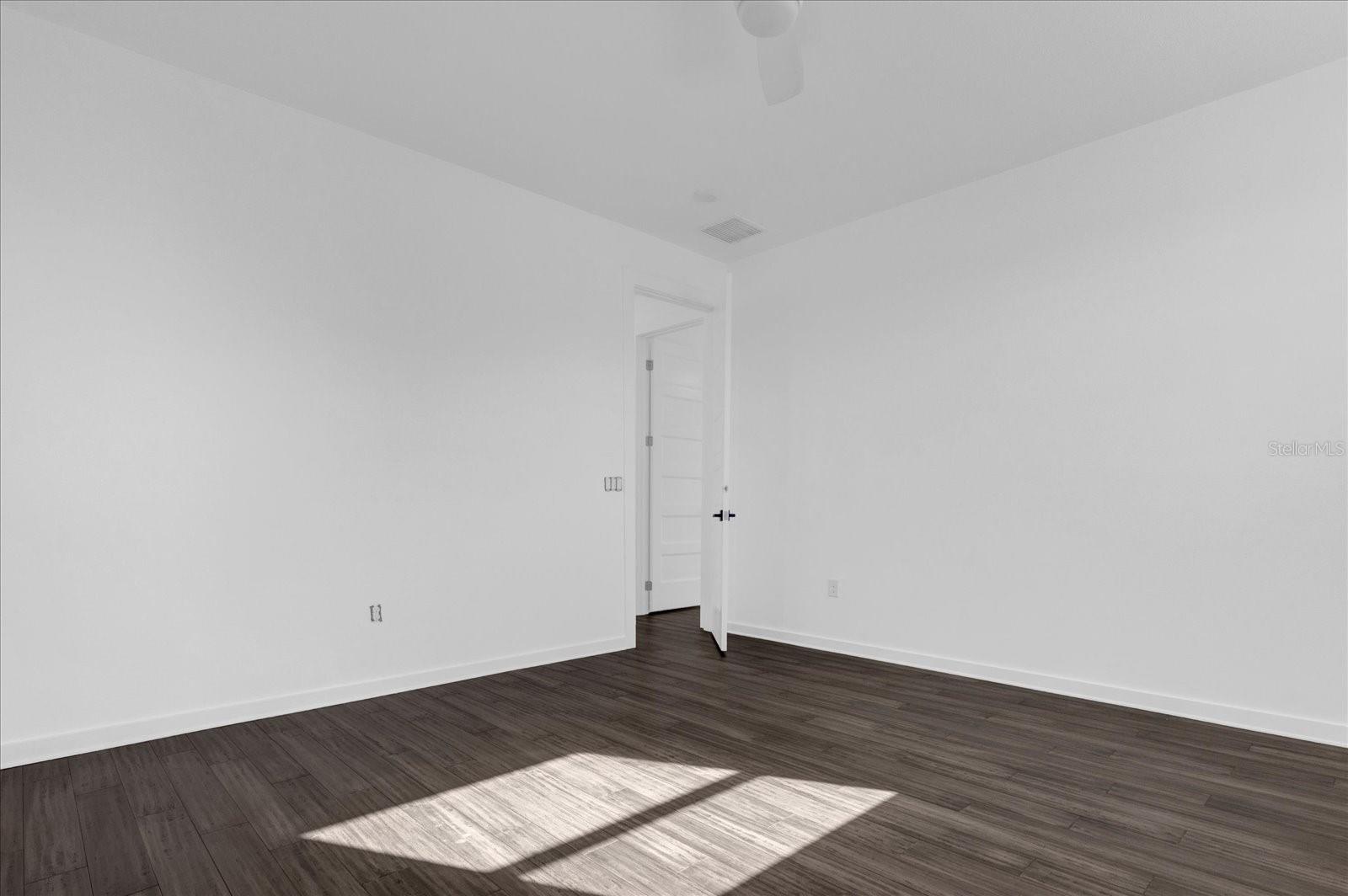 501 CHASTAIN RD — photo 19