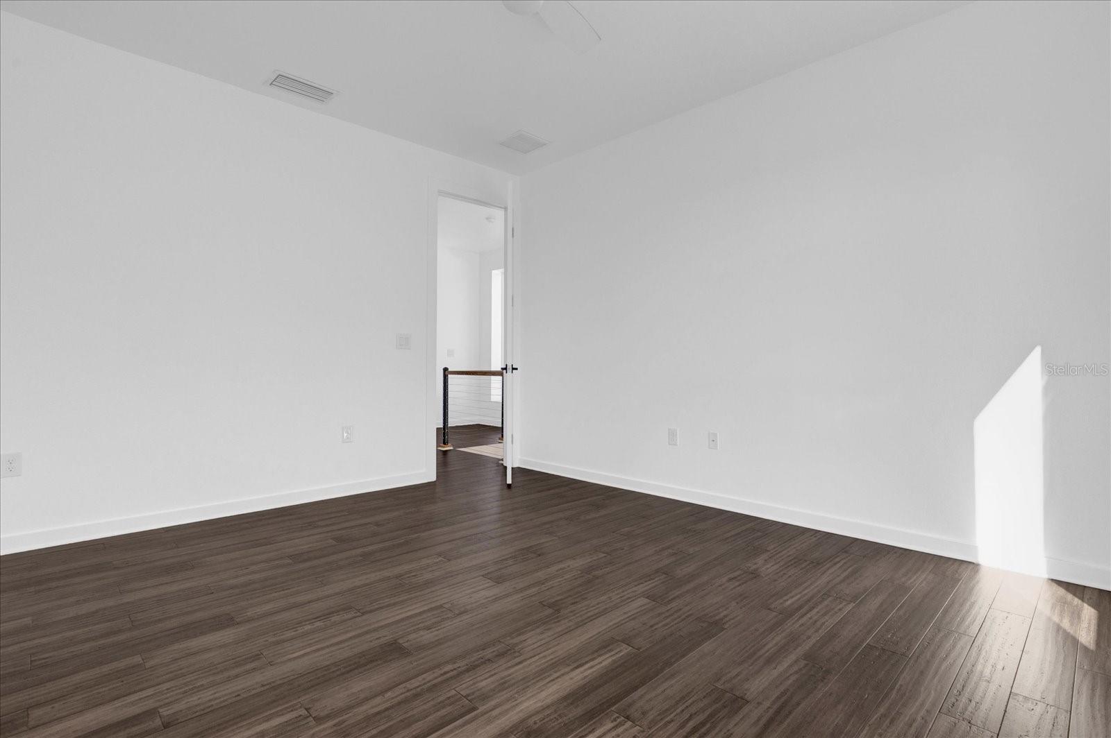 501 CHASTAIN RD — photo 16