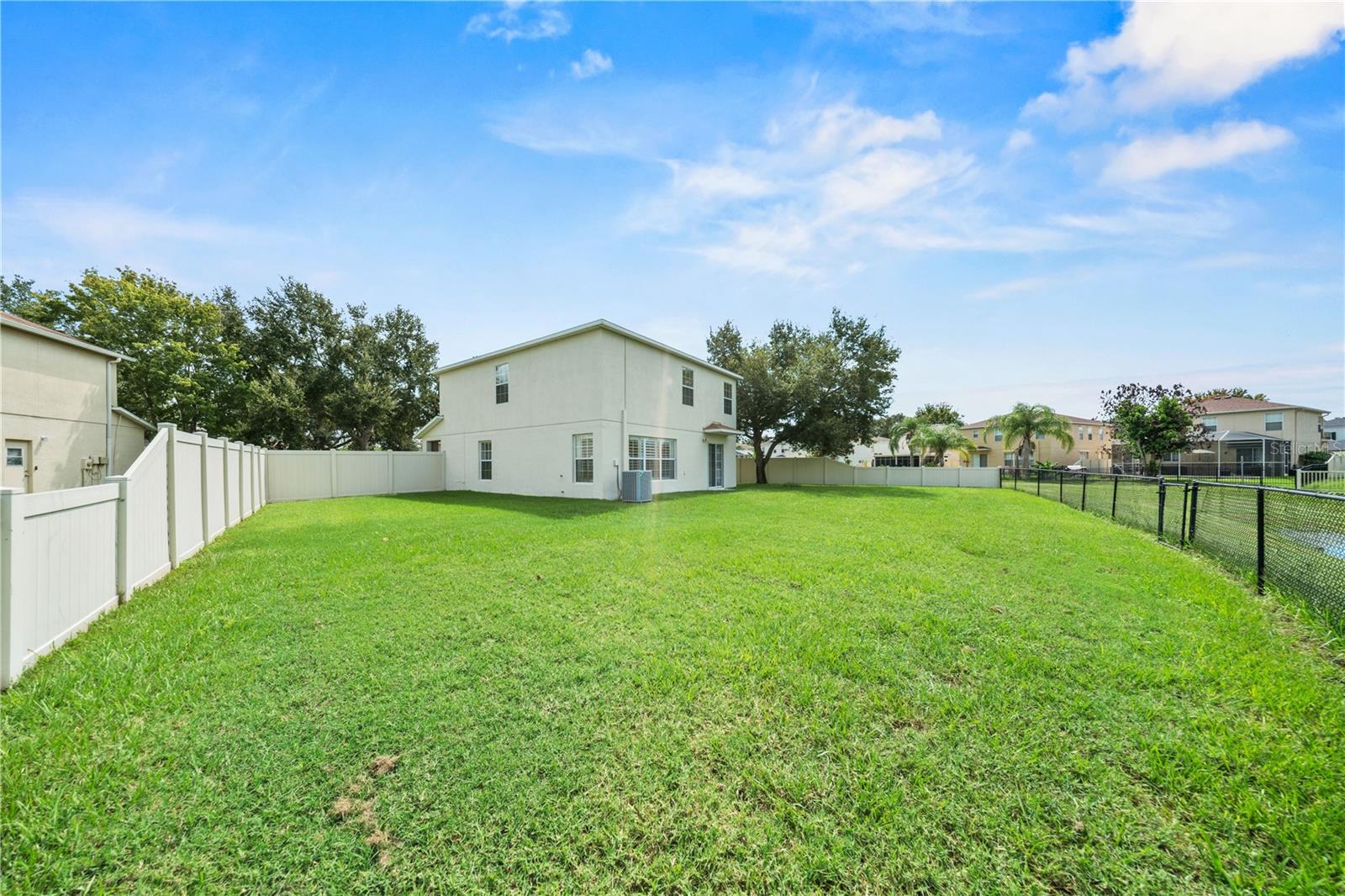 9515 SIMEON DR — photo 31