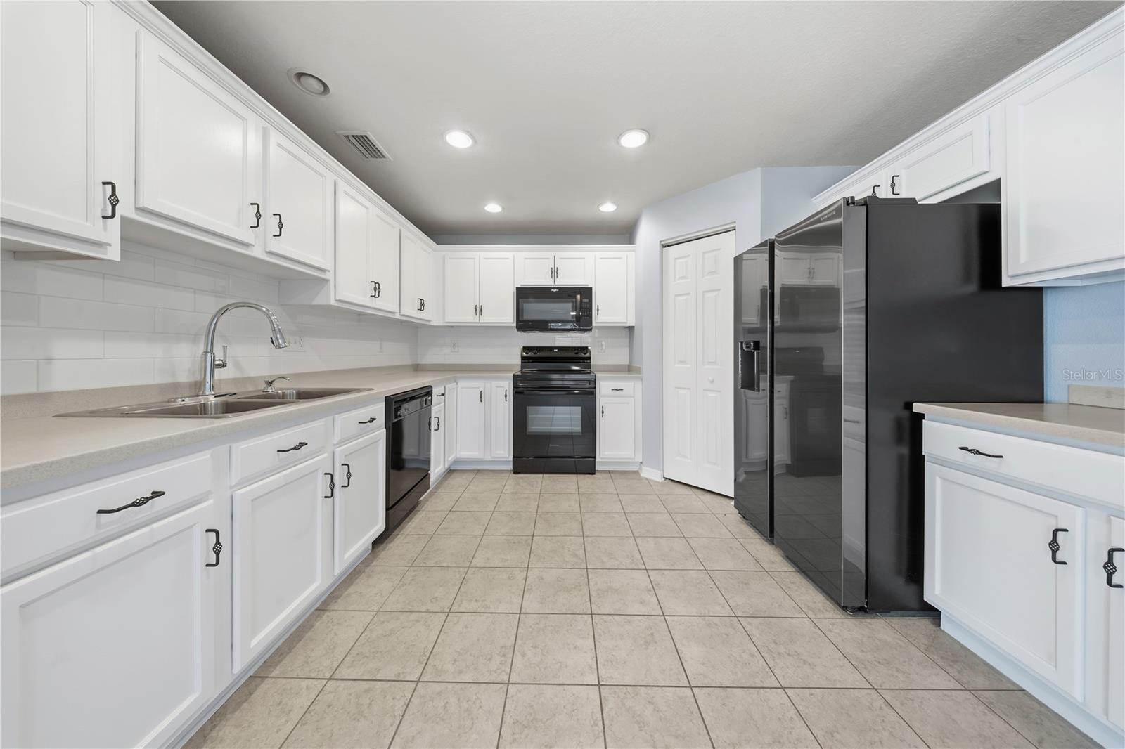 9515 SIMEON DR — photo 11
