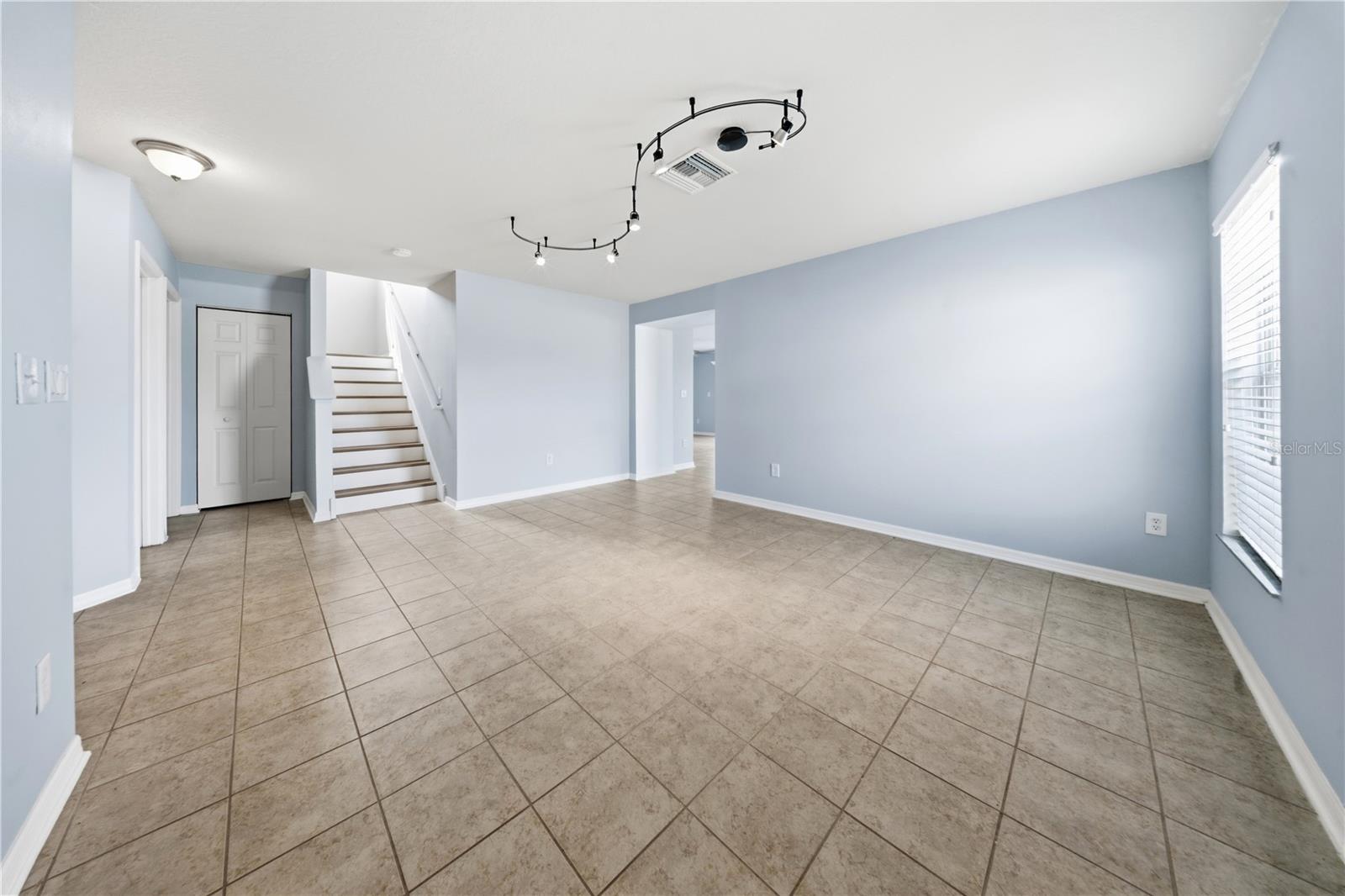 9515 SIMEON DR — photo 8