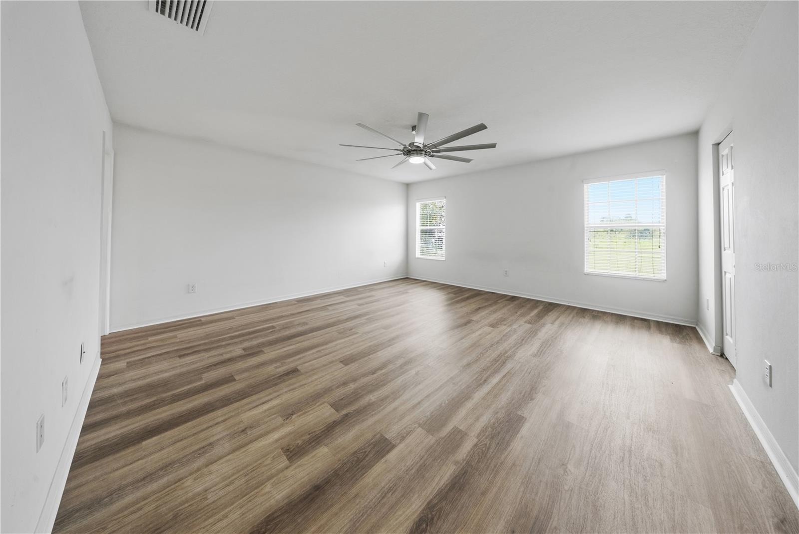 9515 SIMEON DR — photo 16