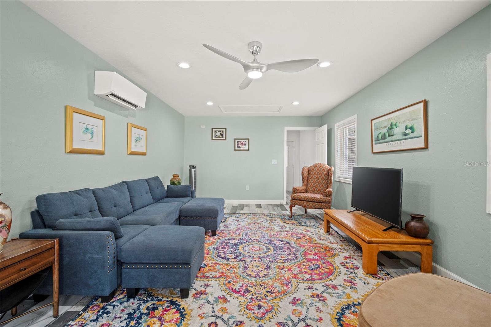 1841 LAUREL ST — photo 28