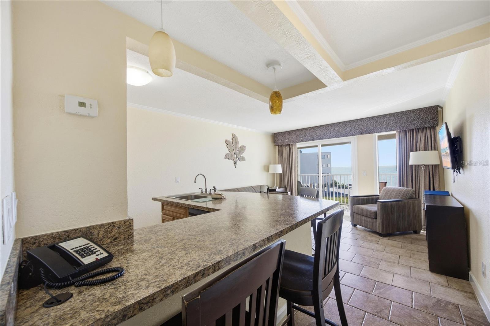 2506 N ROCKY POINT DR #315 — photo 3