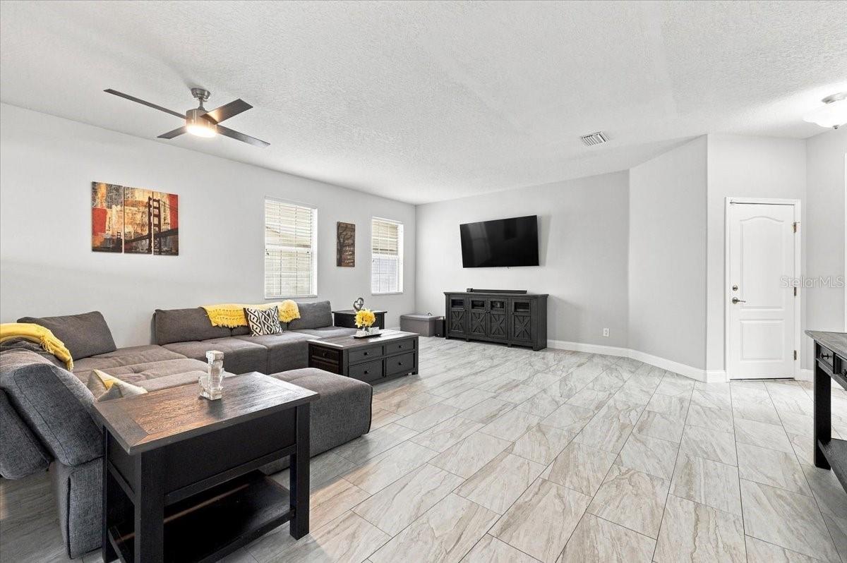 10908 SUBTLE TRAIL DR — photo 6