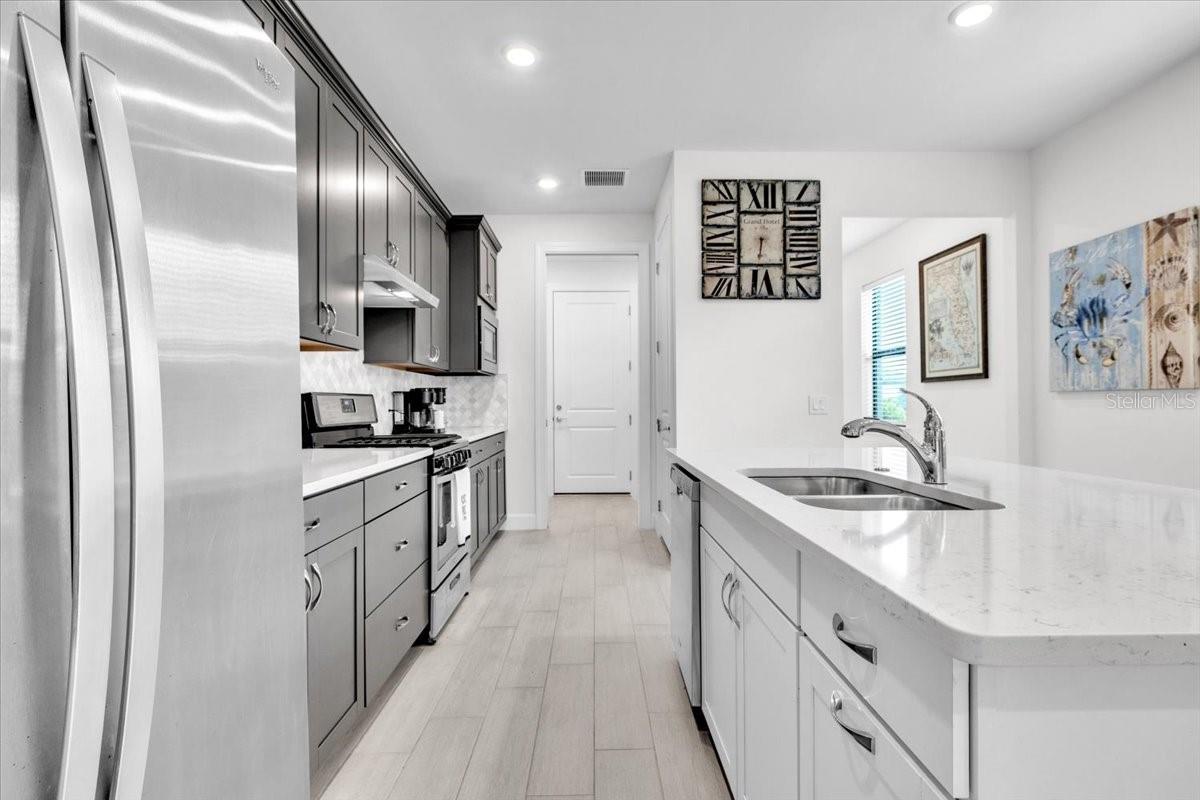 7538 SUMMERLAND CV — photo 11