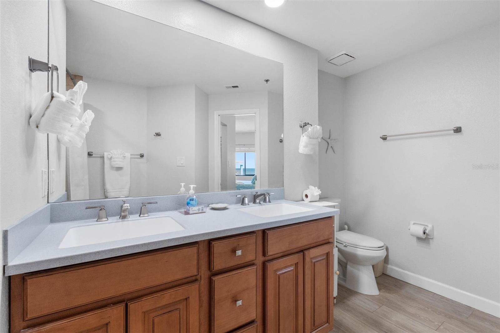 18450 GULF BLVD #508 — photo 19