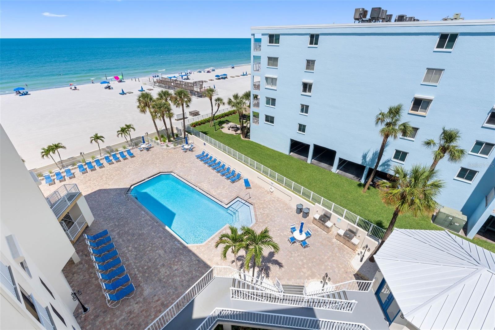 18450 GULF BLVD #508 — photo 3
