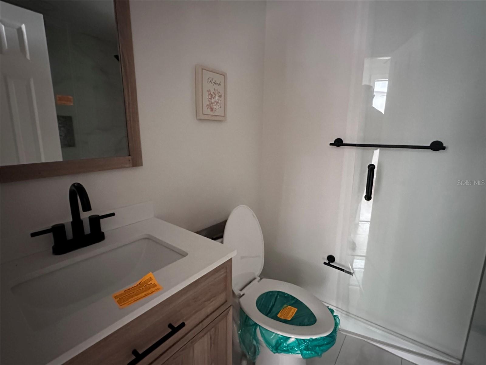503 BROXBURN AVE — photo 14