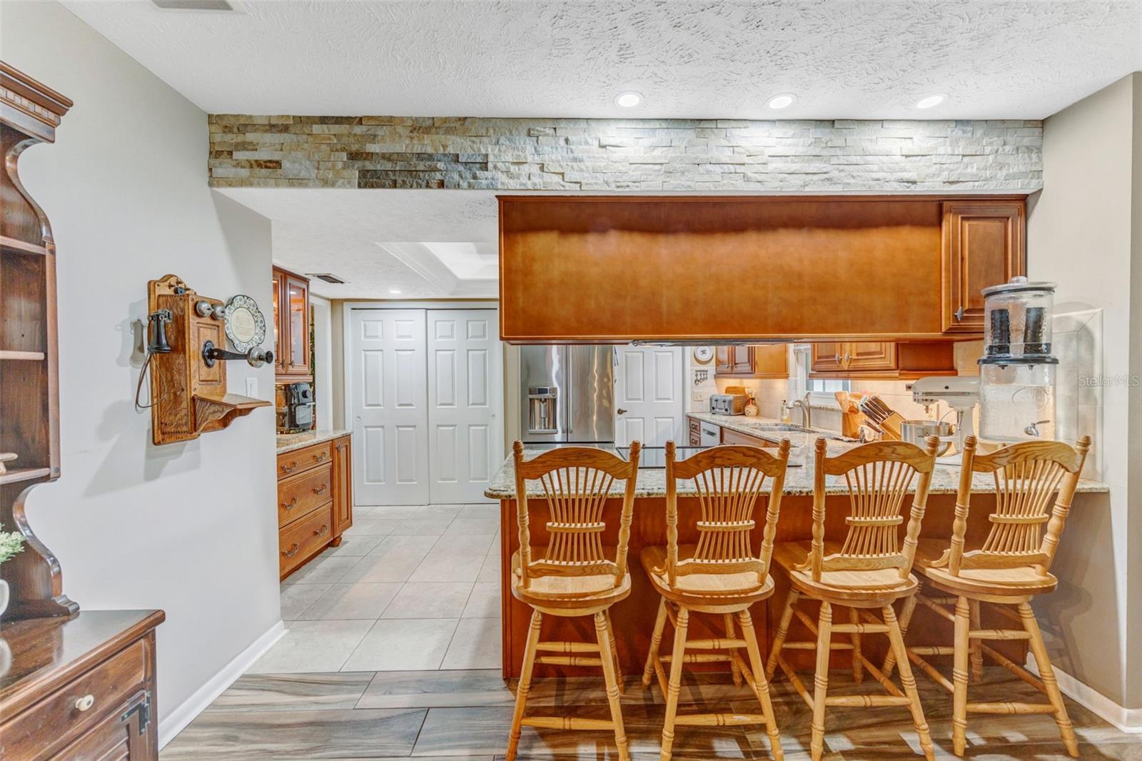 4001 HIGHGATE DR — photo 13
