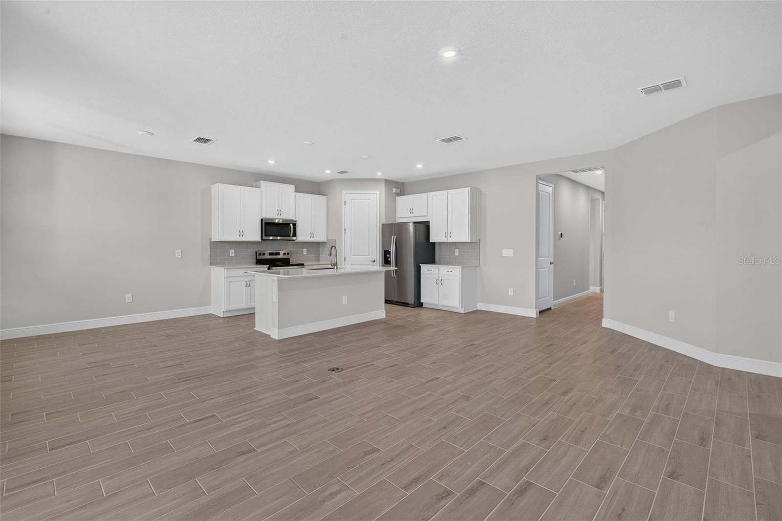 12430 51ST ST E — photo 11