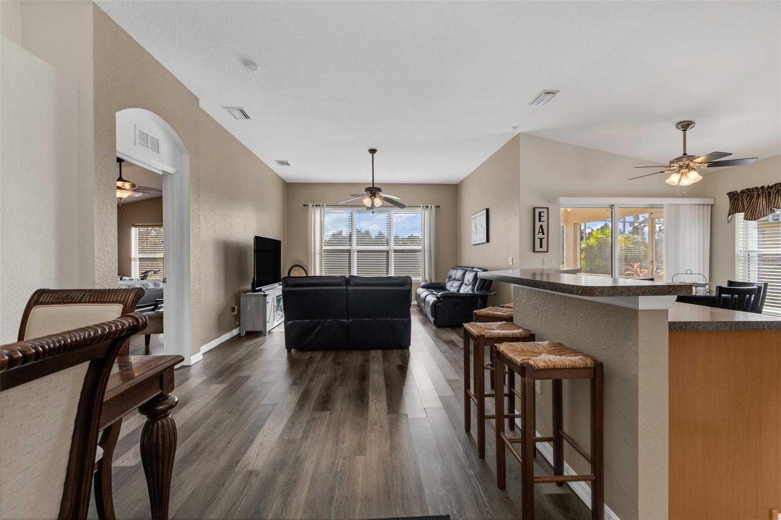1578 SCARLETT AVE — photo 19