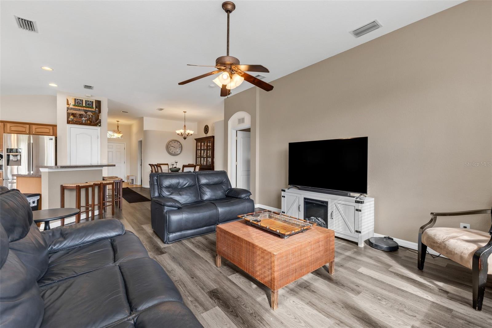 1578 SCARLETT AVE — photo 24