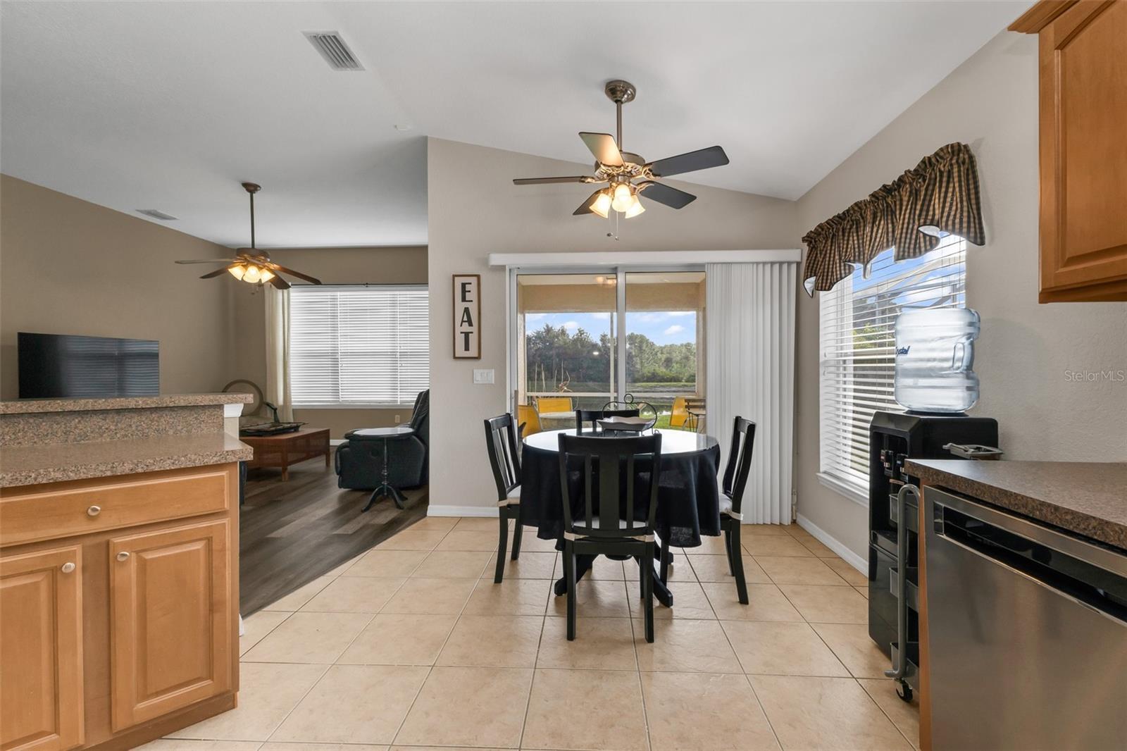 1578 SCARLETT AVE — photo 16