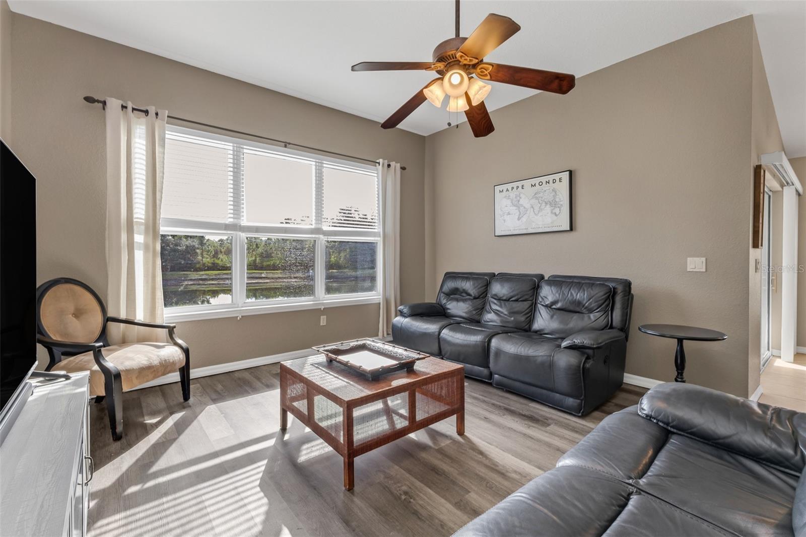 1578 SCARLETT AVE — photo 22