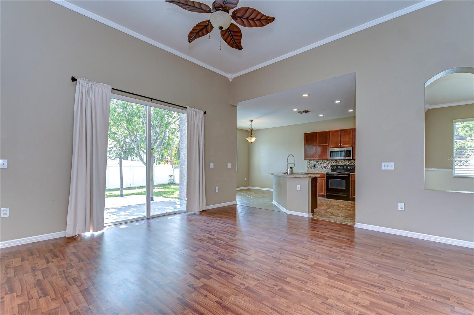 6716 BLUFF MEADOW CT — photo 17