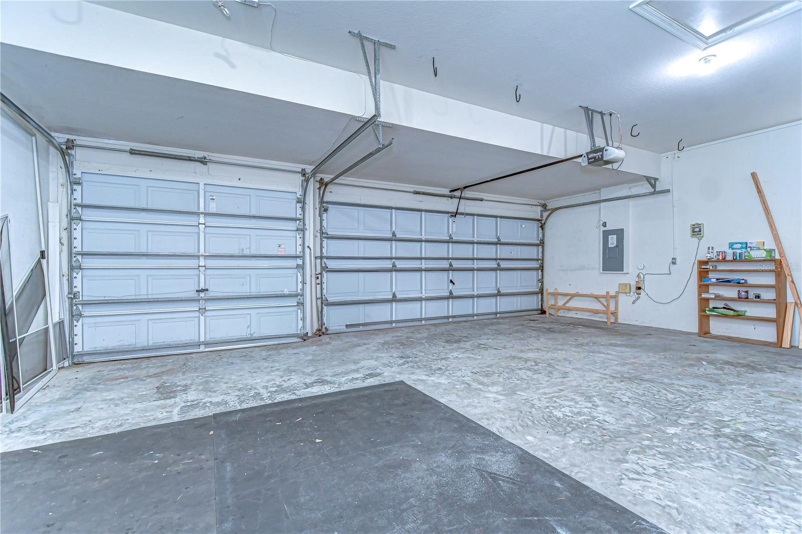 6716 BLUFF MEADOW CT — photo 46