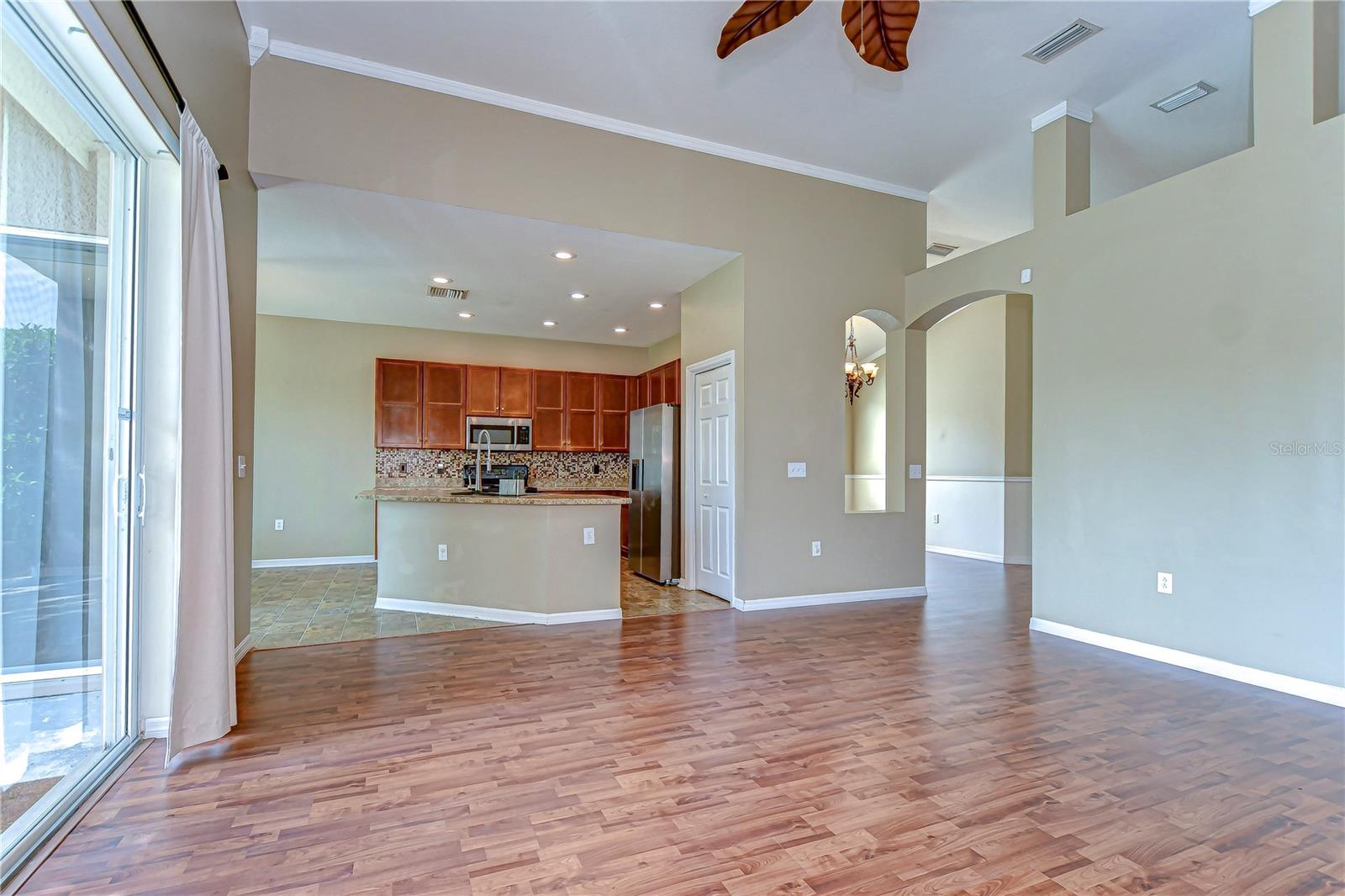 6716 BLUFF MEADOW CT — photo 18