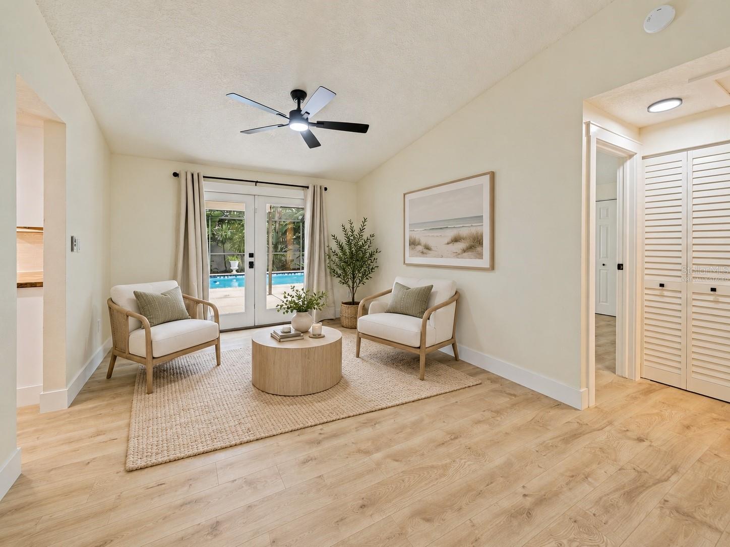 1671 CASTLEWOOD LN — photo 12