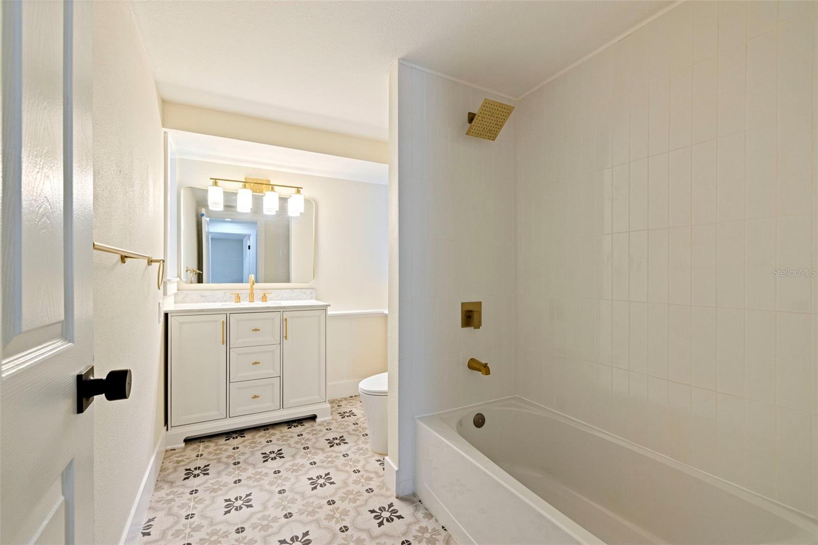 1671 CASTLEWOOD LN — photo 31