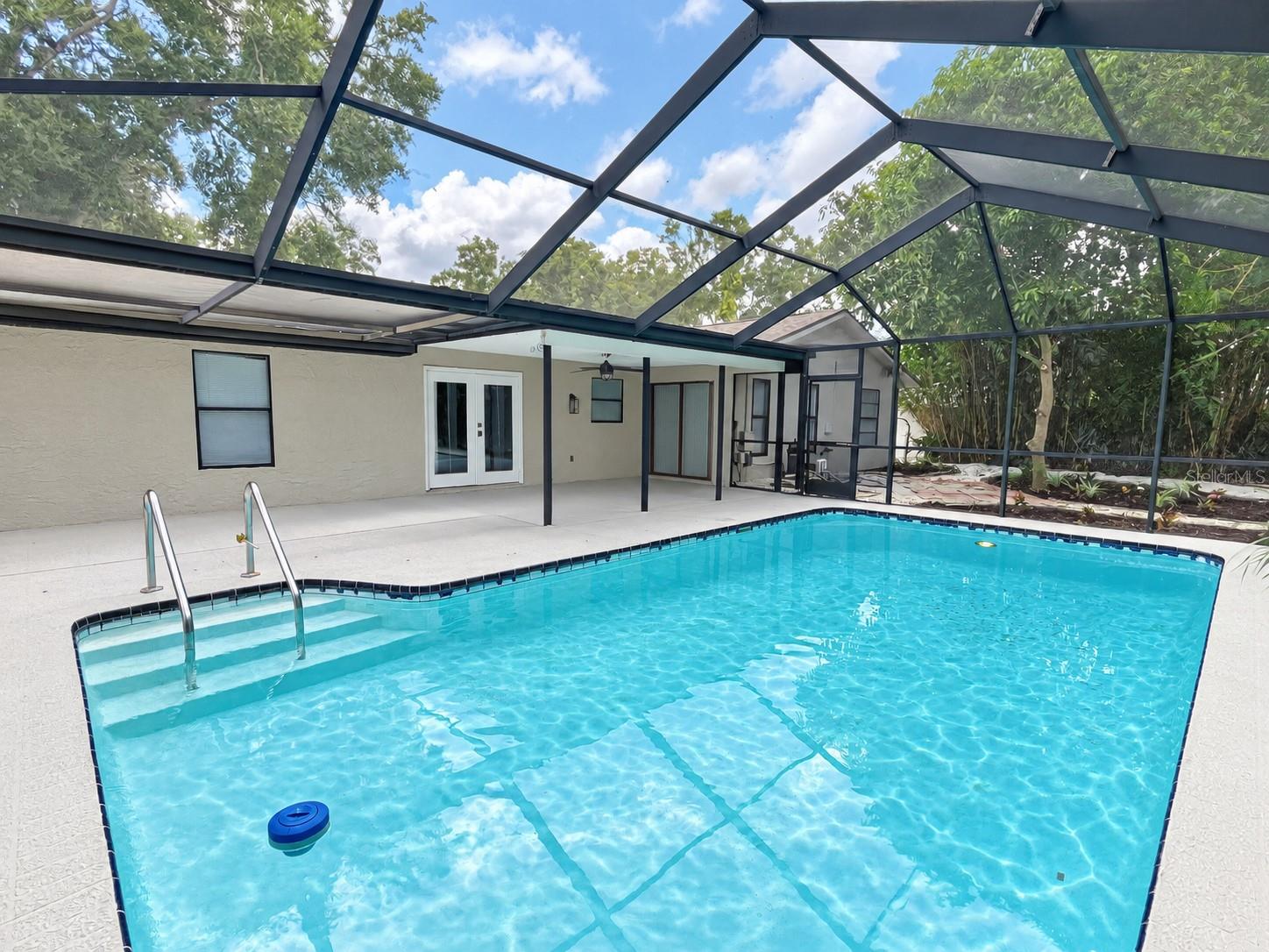 1671 CASTLEWOOD LN — photo 35