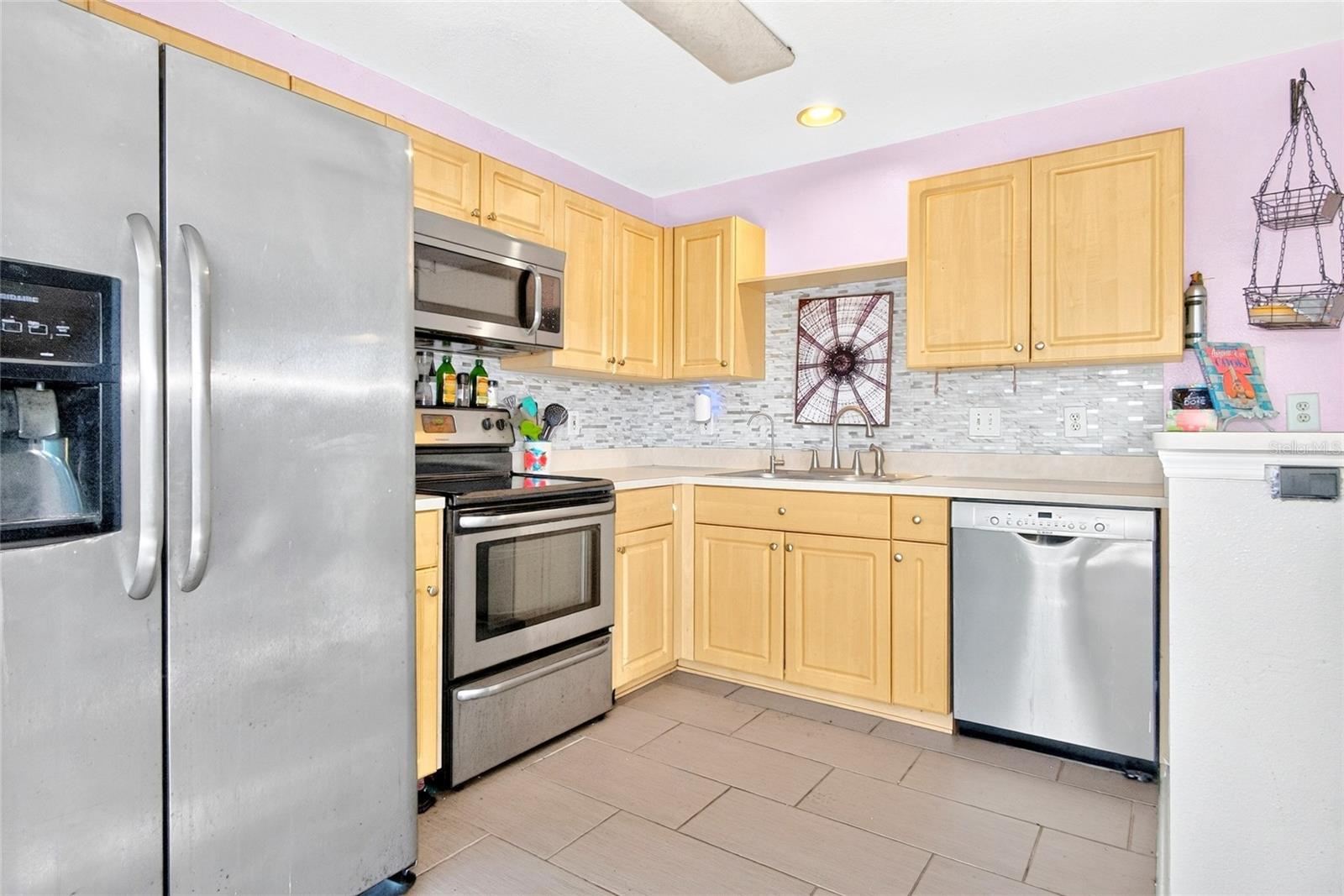 518 SUMMER SAILS DR — photo 11