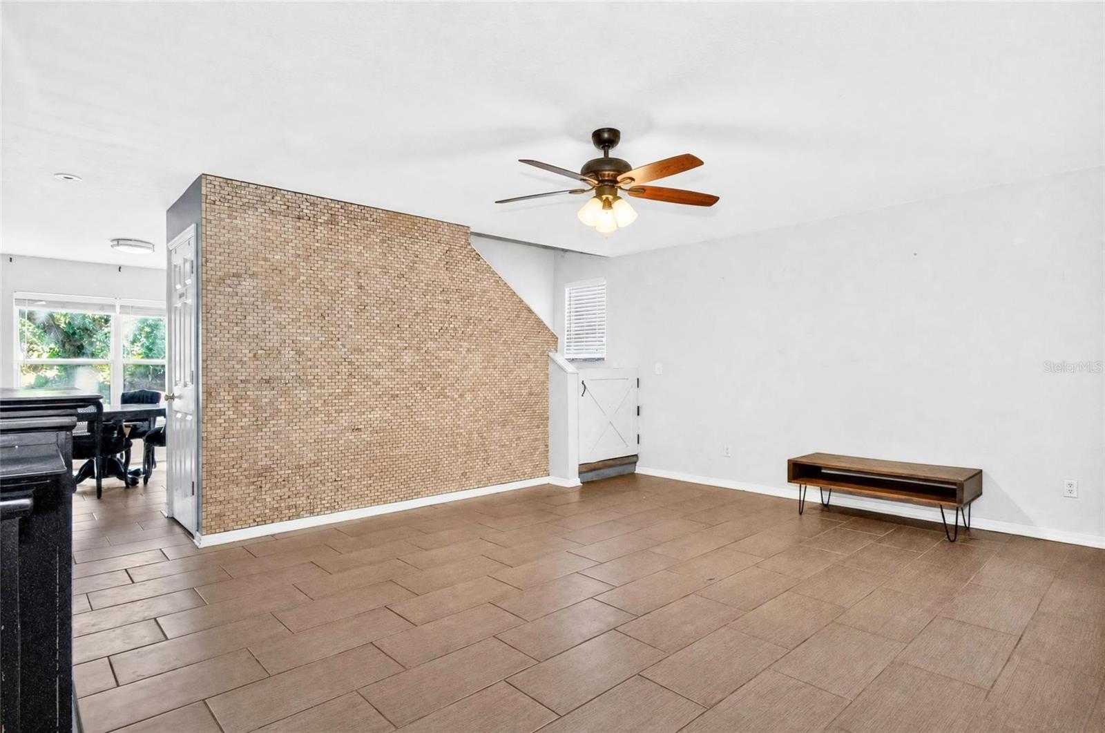 518 SUMMER SAILS DR — photo 6