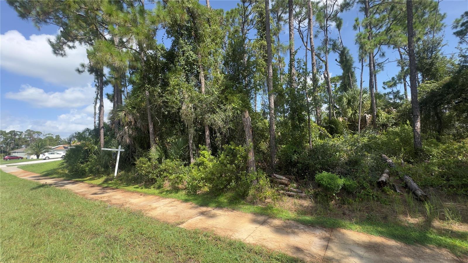 ELDRON AVE — photo 2
