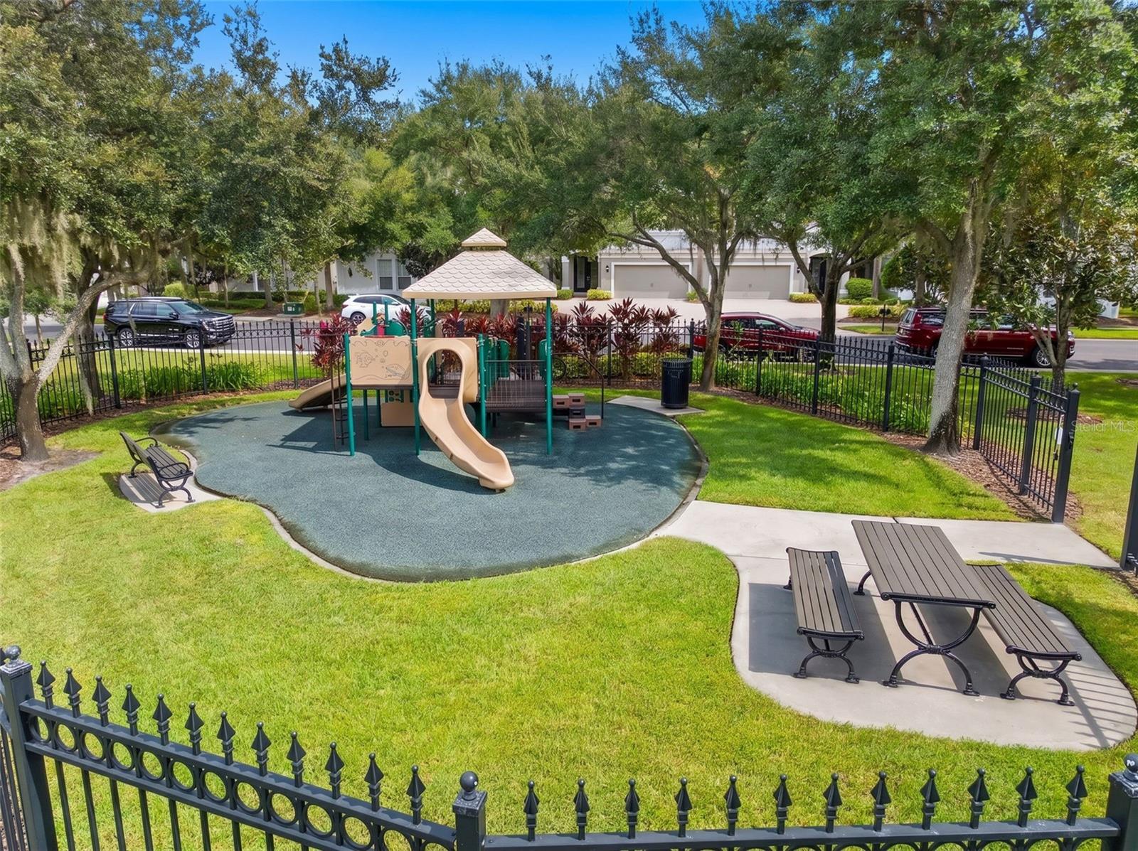 11201 GREEN PARK CIR — photo 43