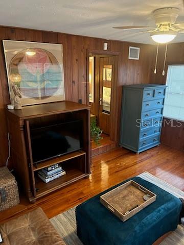 Home in TAMPA — photo 9