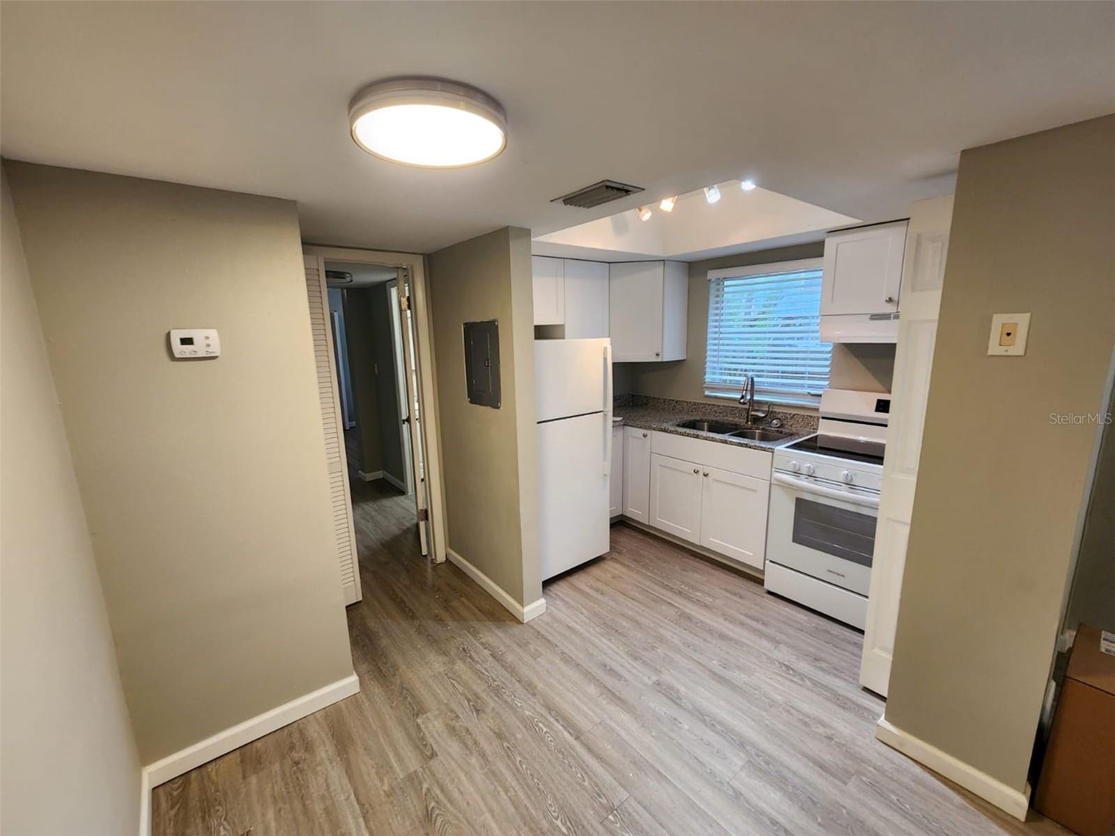 705 1ST ST #3 — photo 5