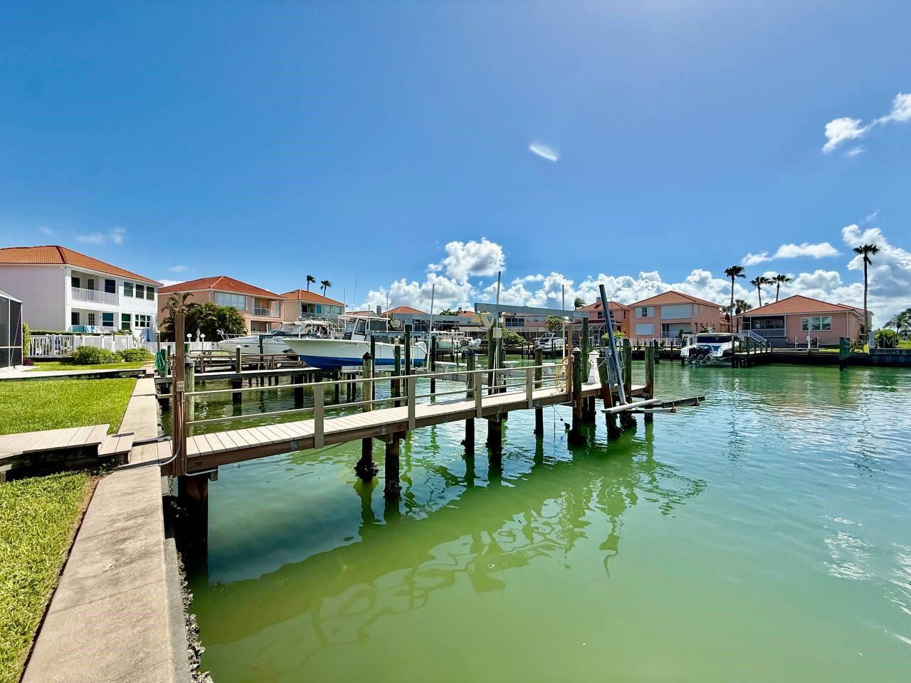 1605 SAND KEY ESTATES CT — photo 61