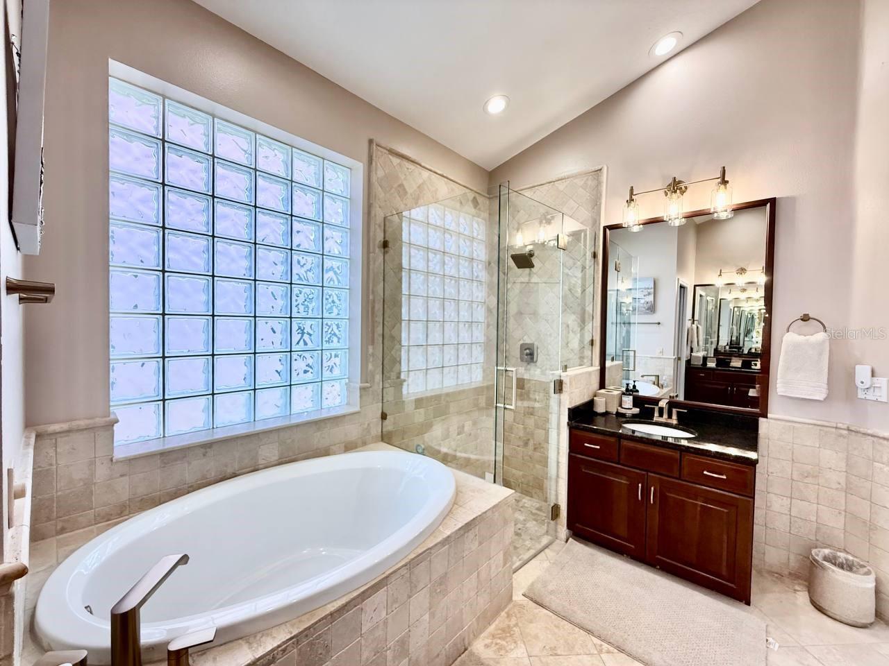 1605 SAND KEY ESTATES CT — photo 34