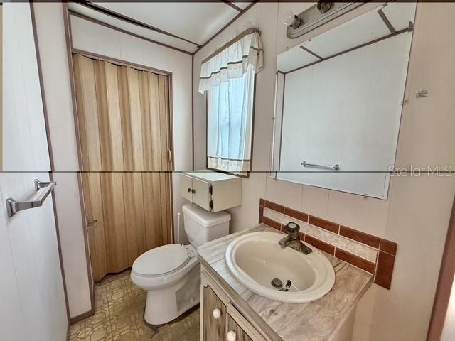 635 1ST AVE N — photo 19