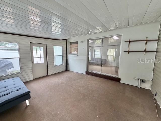 635 1ST AVE N — photo 21