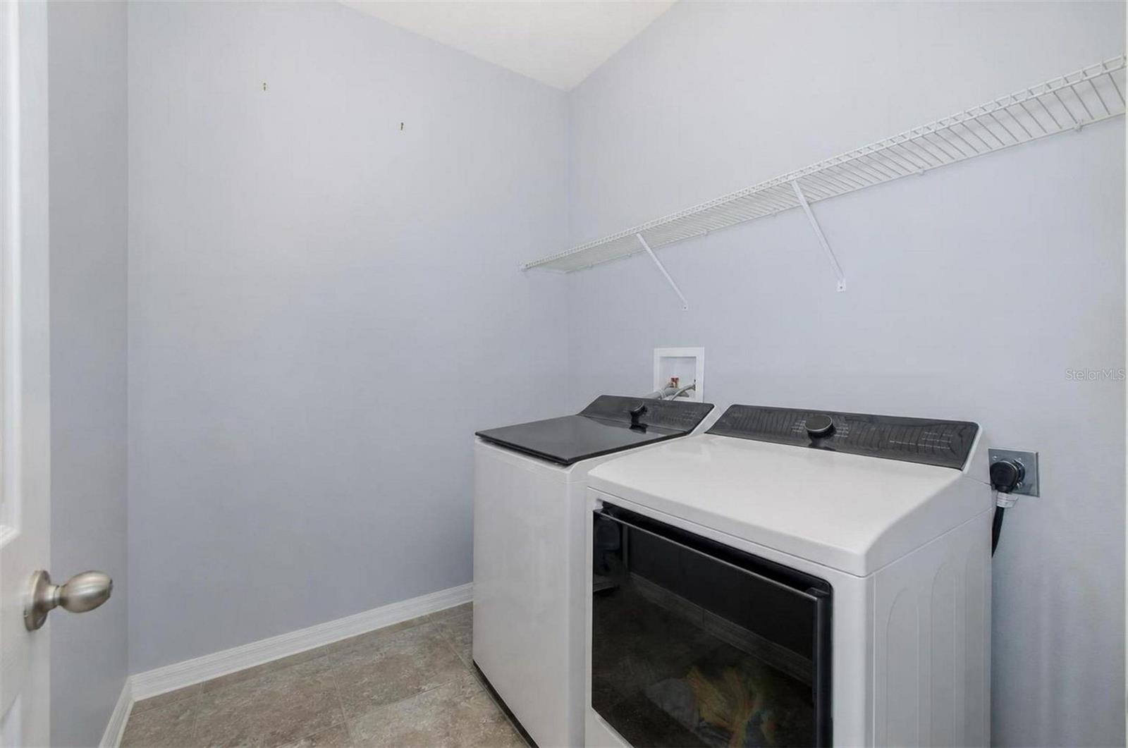 2220 PARROT FISH DR — photo 35