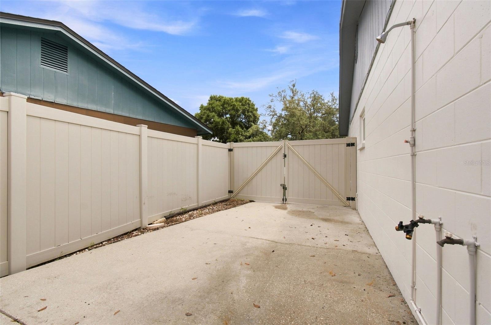 3721 SAND PEBBLE DR — photo 47