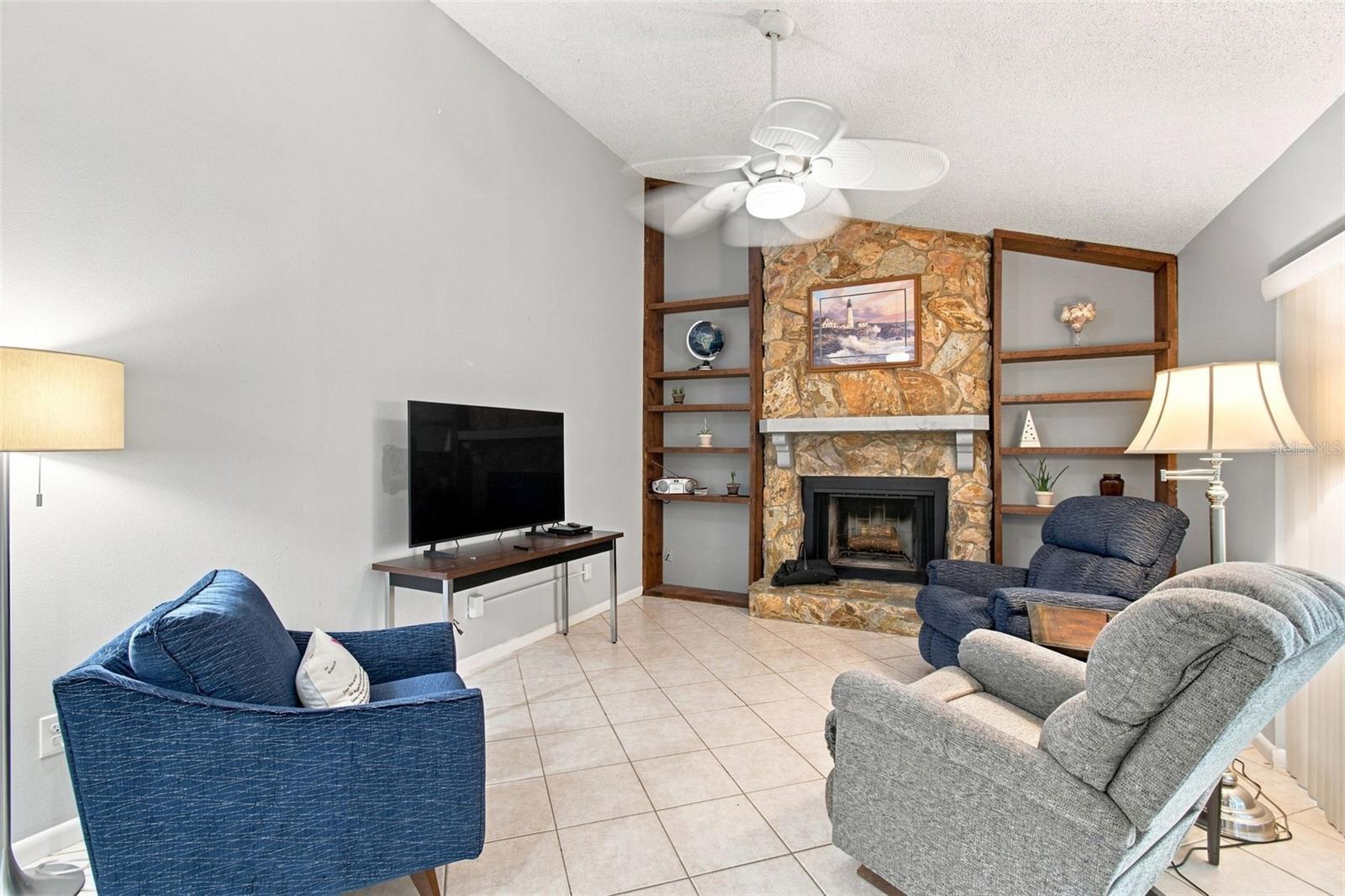 3721 SAND PEBBLE DR — photo 21