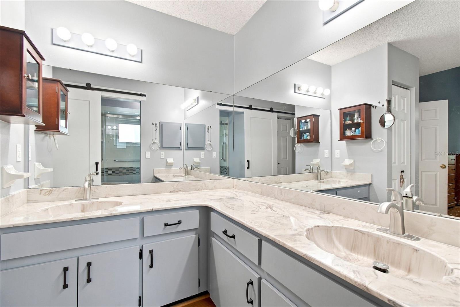 3721 SAND PEBBLE DR — photo 33