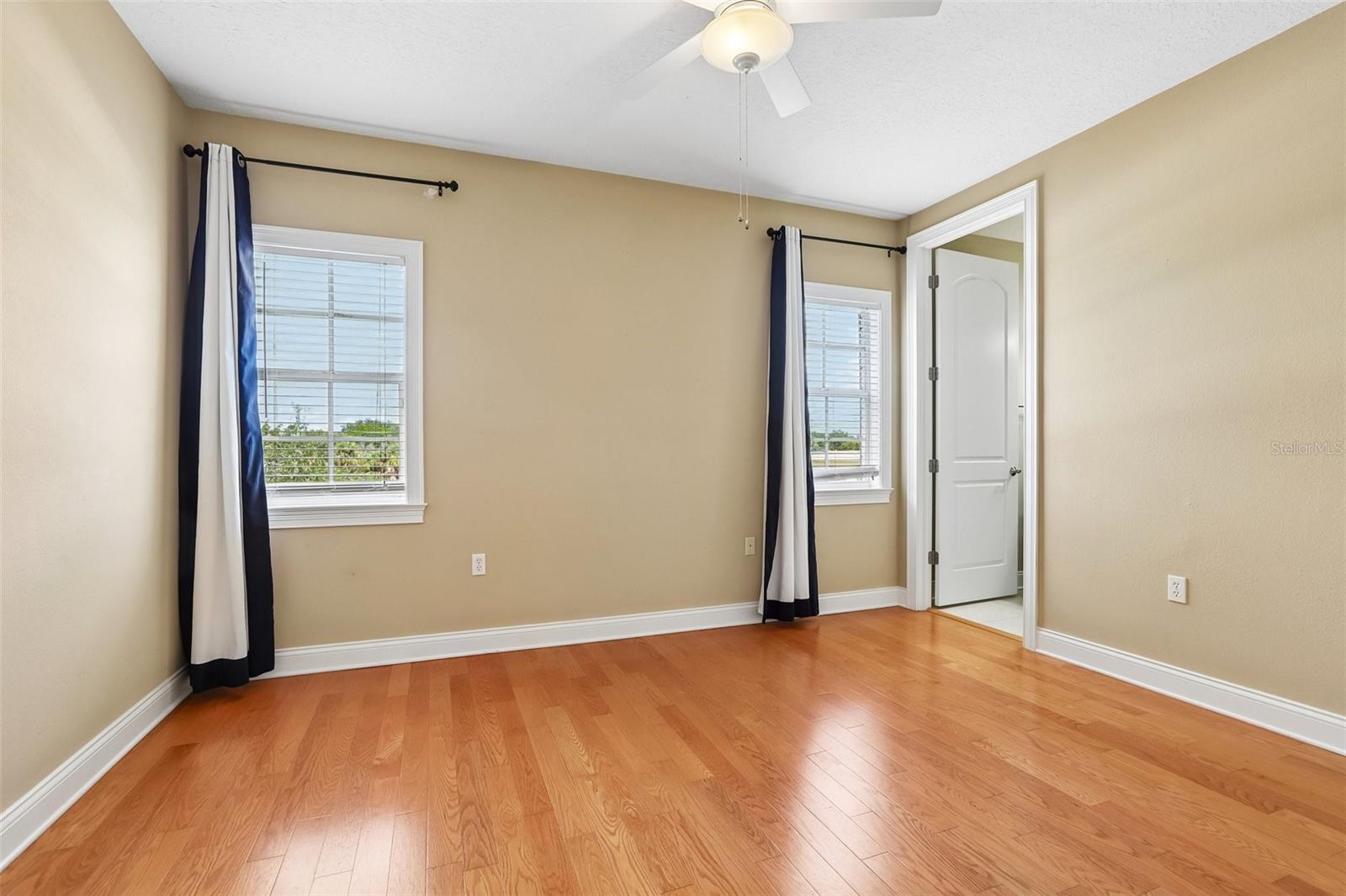 1008 S MOODY AVE #3 — photo 38