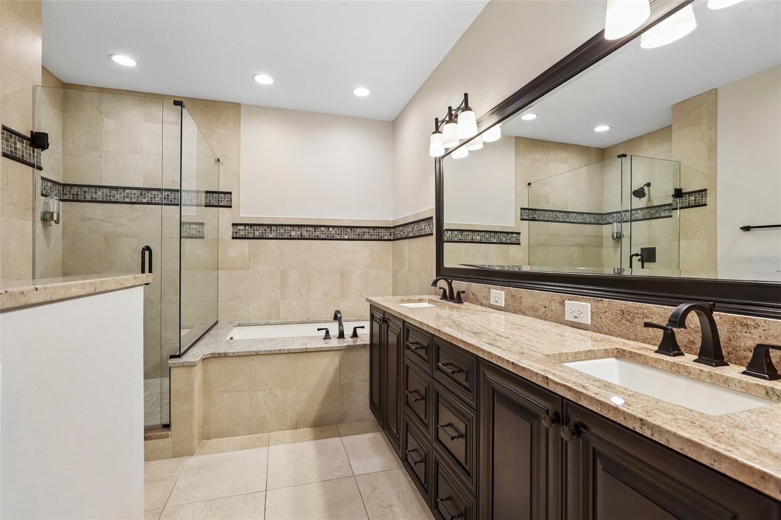 1008 S MOODY AVE #3 — photo 31