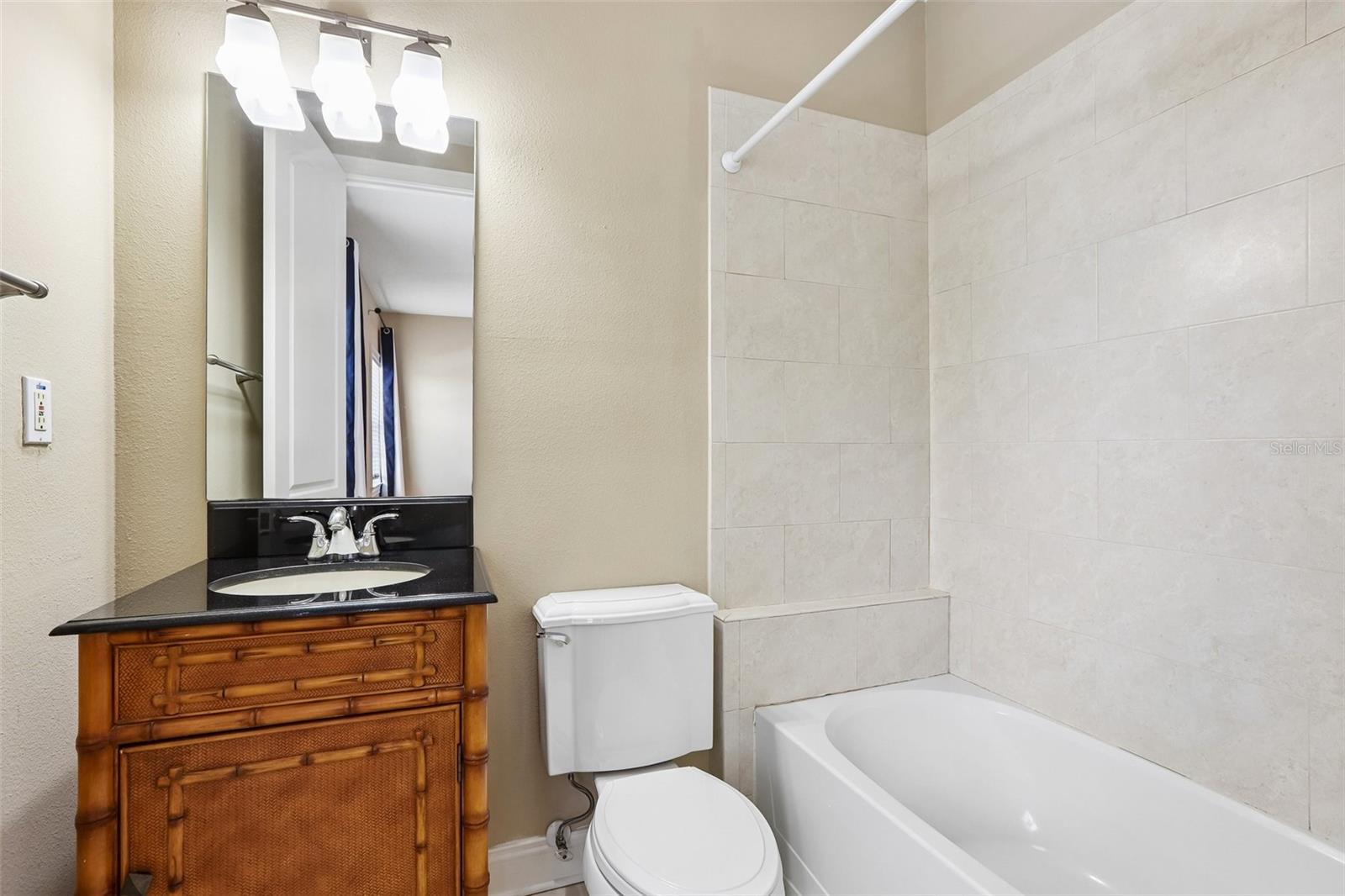 1008 S MOODY AVE #3 — photo 41