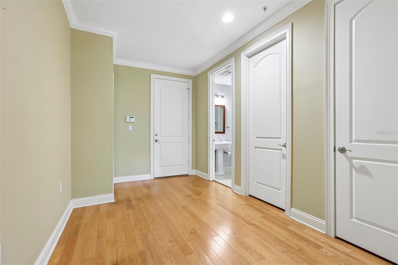 1008 S MOODY AVE #3 — photo 24