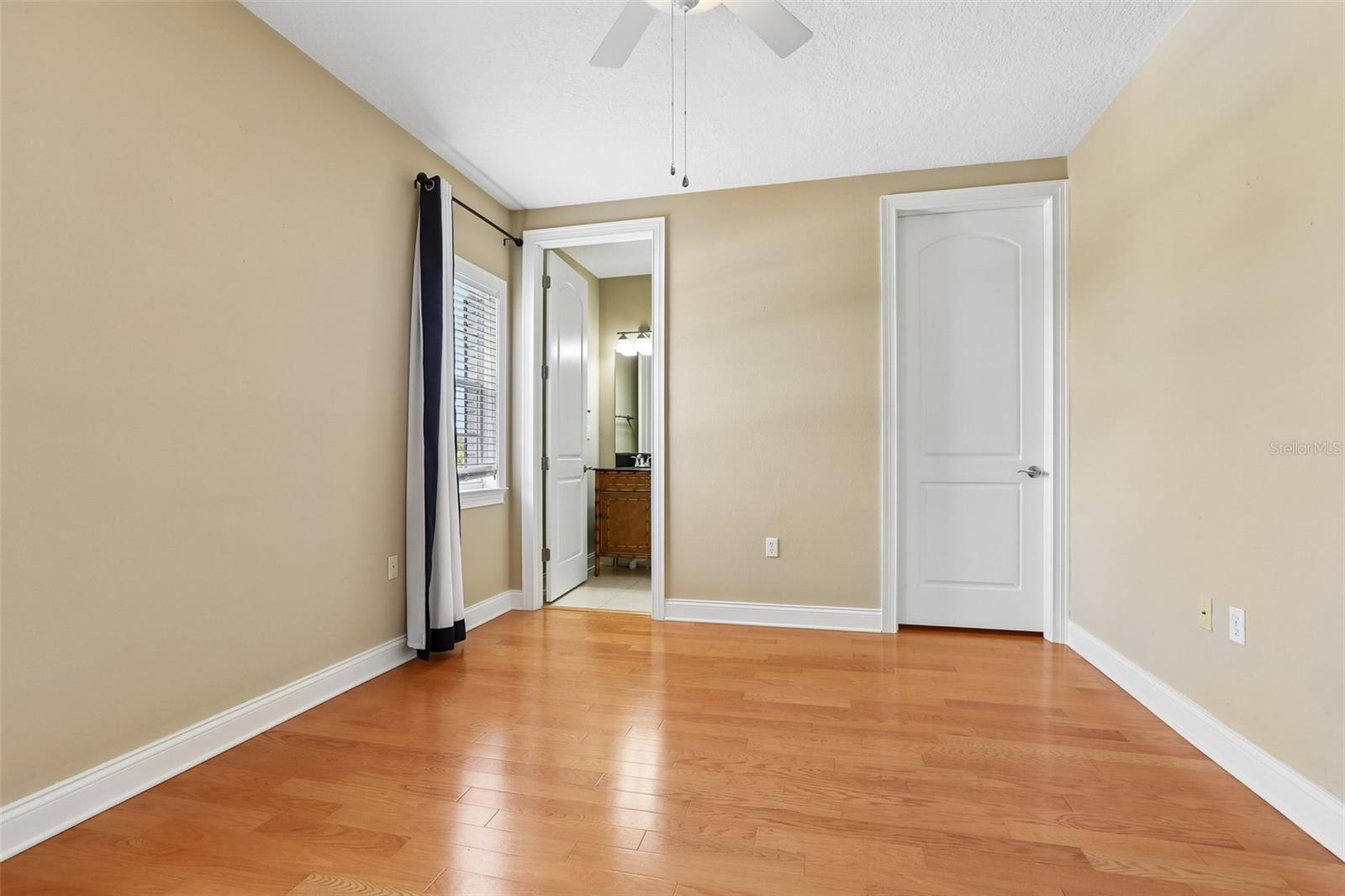 1008 S MOODY AVE #3 — photo 39